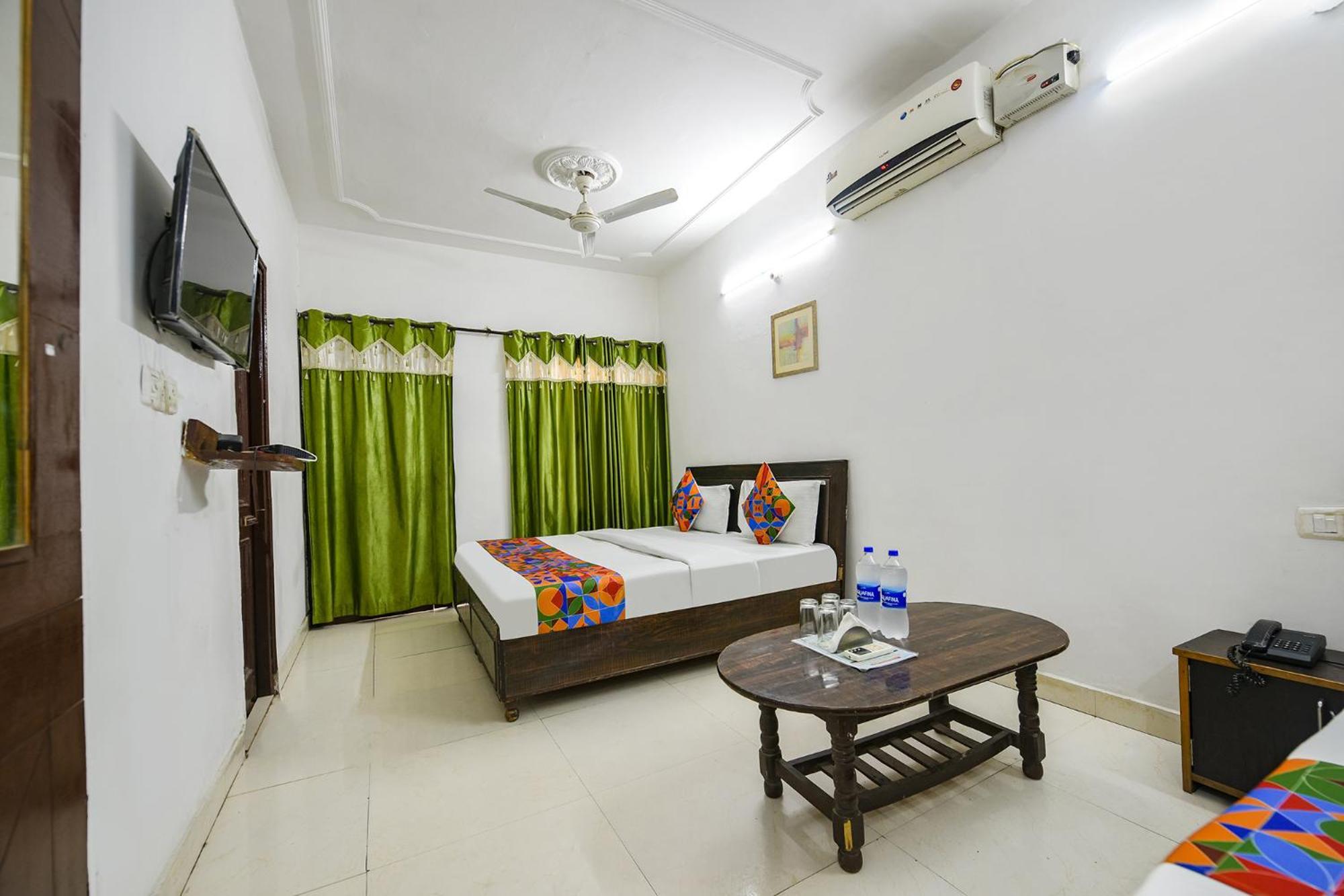 Hotel Diamond Ring Chandīgarh Exterior foto